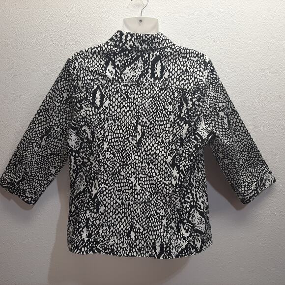 Christopher & Banks Black & White Design Blazer Jacket l Size: M - Picture 3 of 9